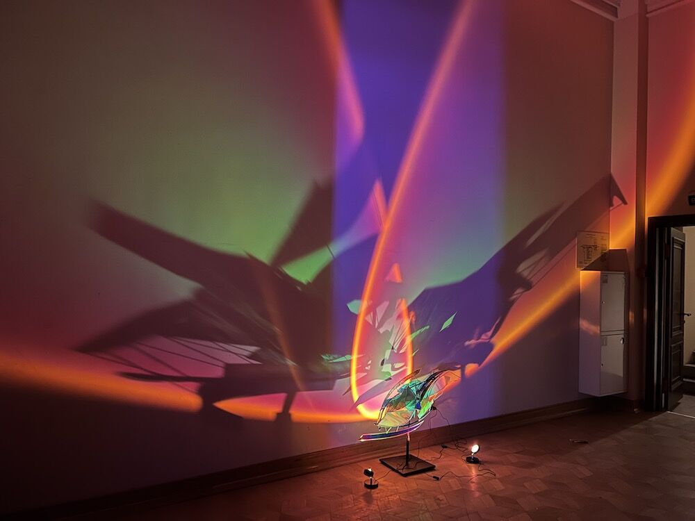 Shadow prism